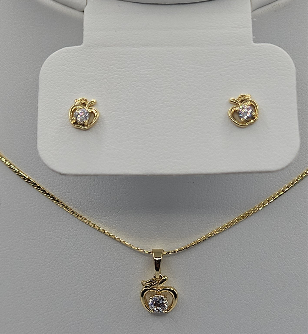 Apple sets little girl