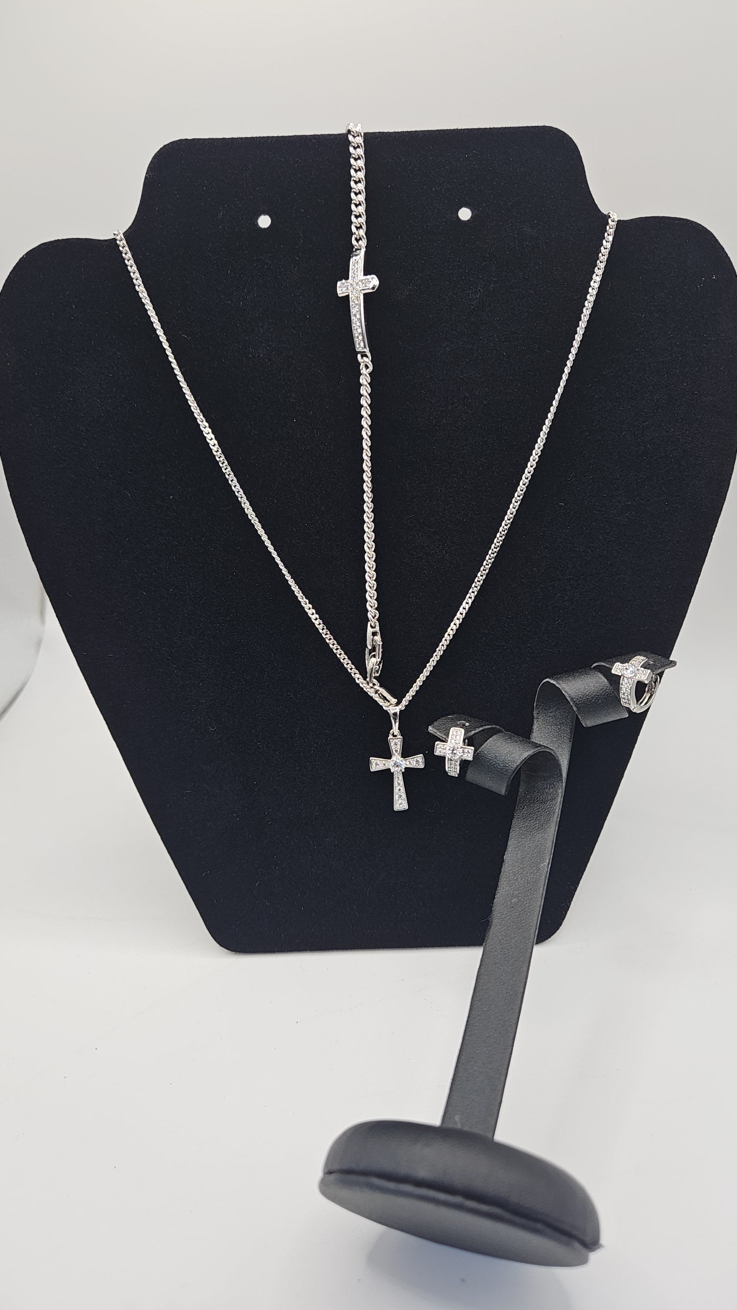Cross sets with earrings