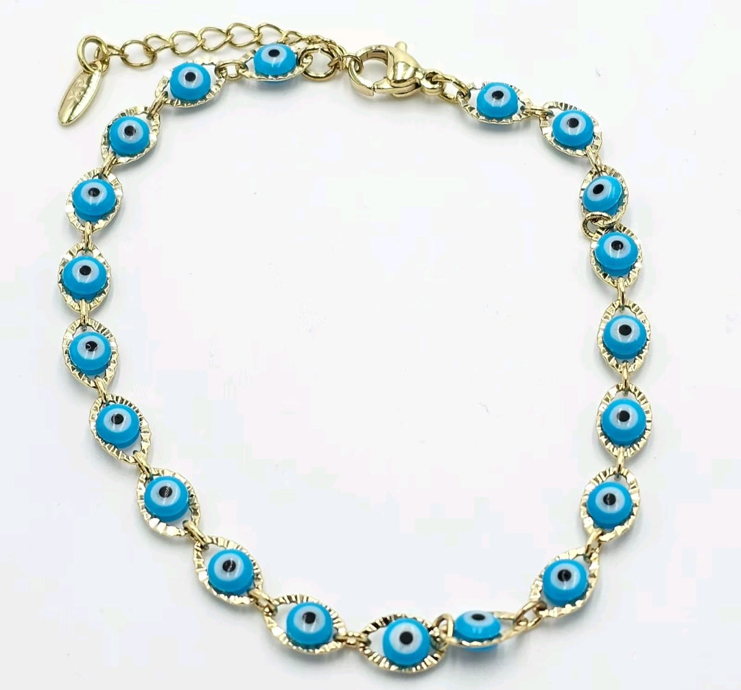 Blue eyes bracelet