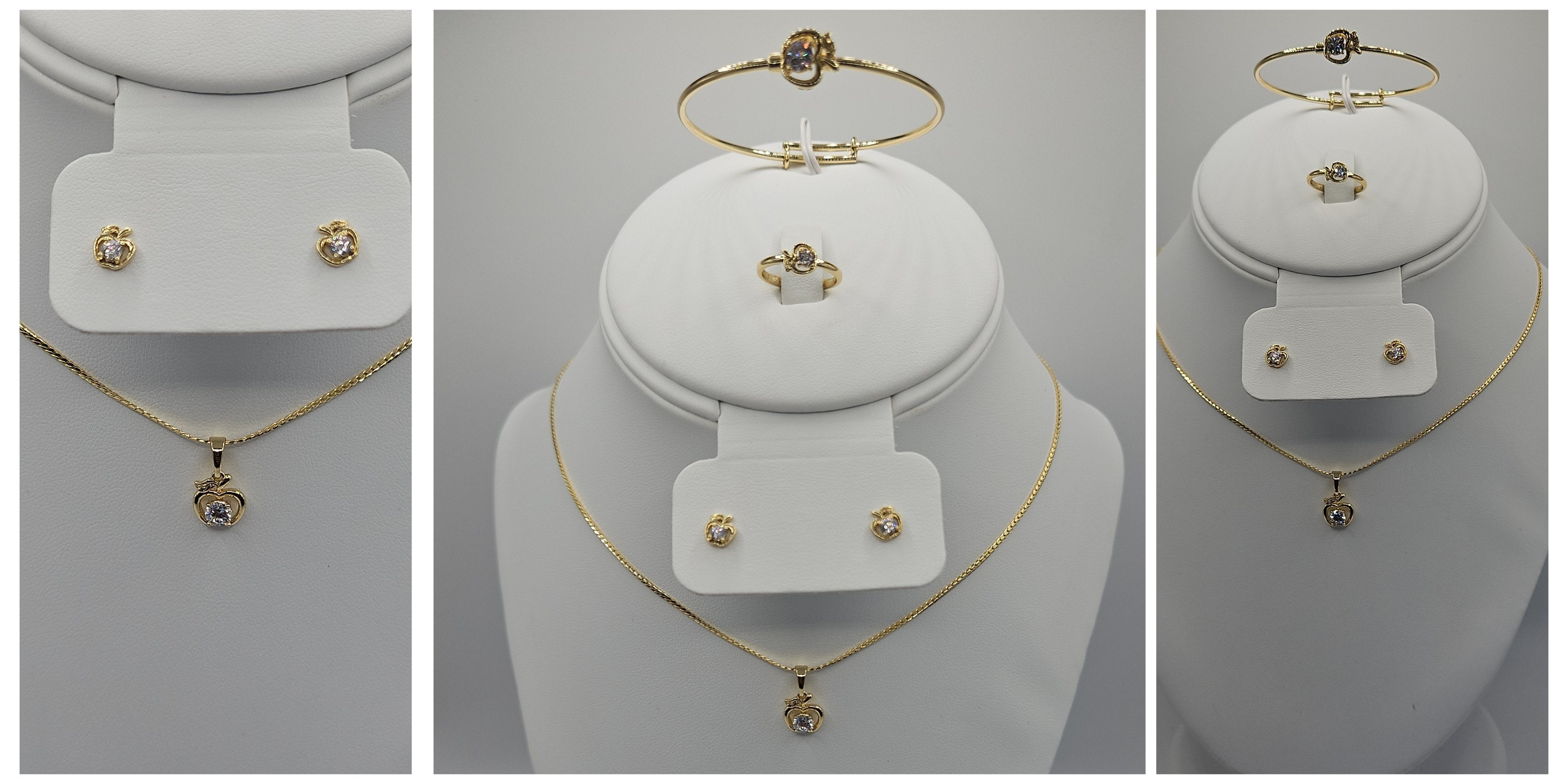 Apple sets little girl