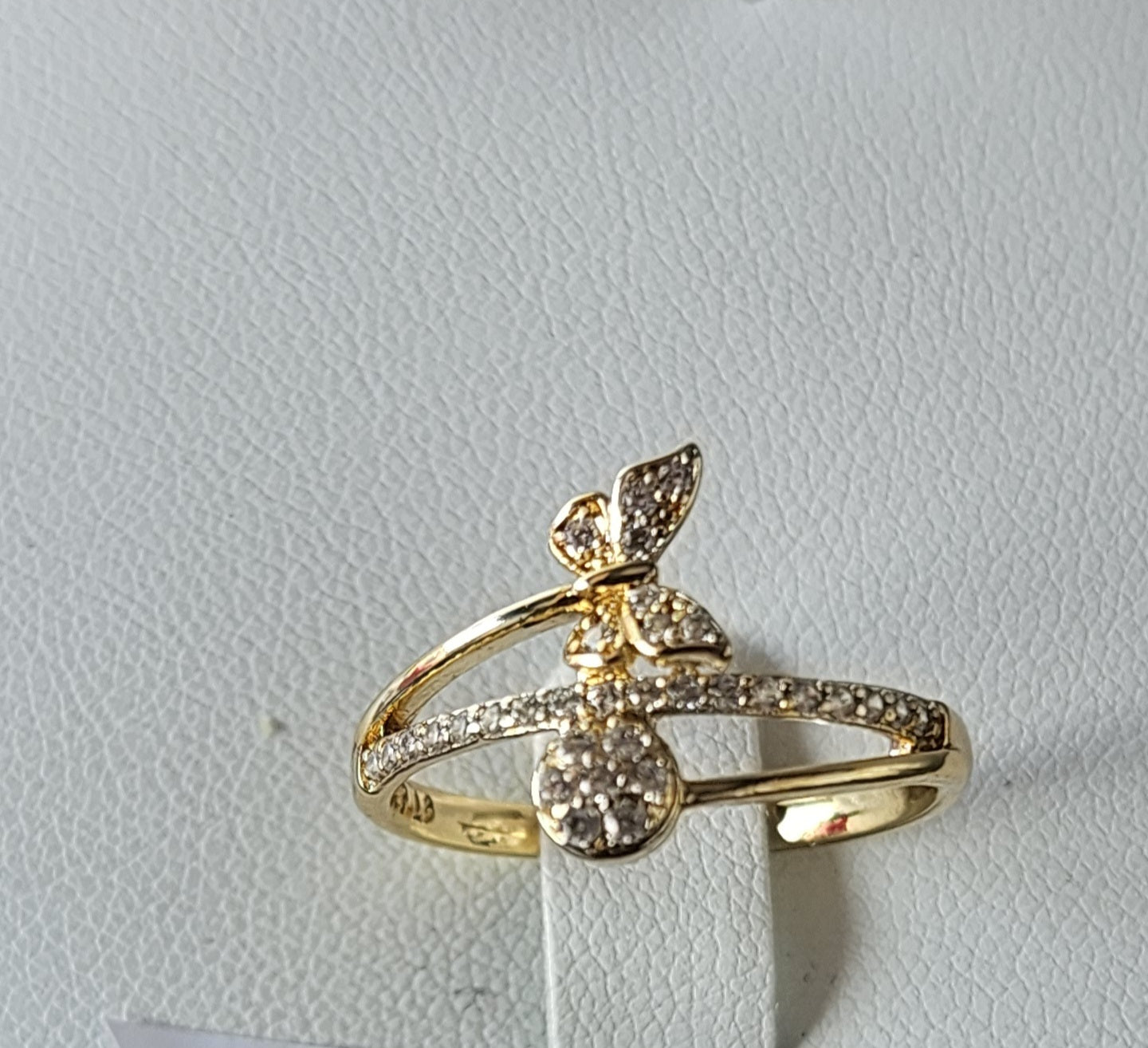 Butterfly ring