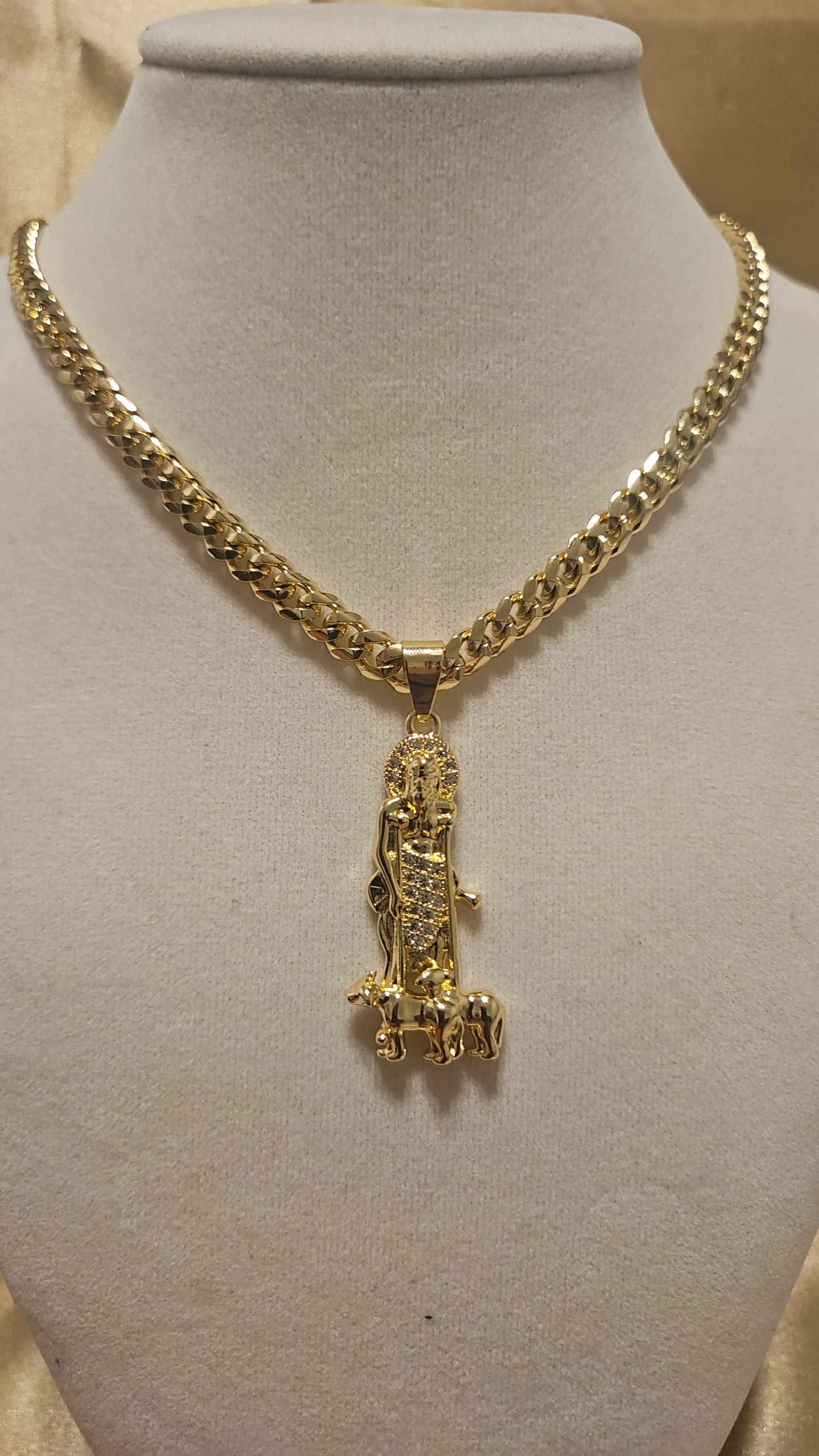 Monaco chain with pendant lazaro