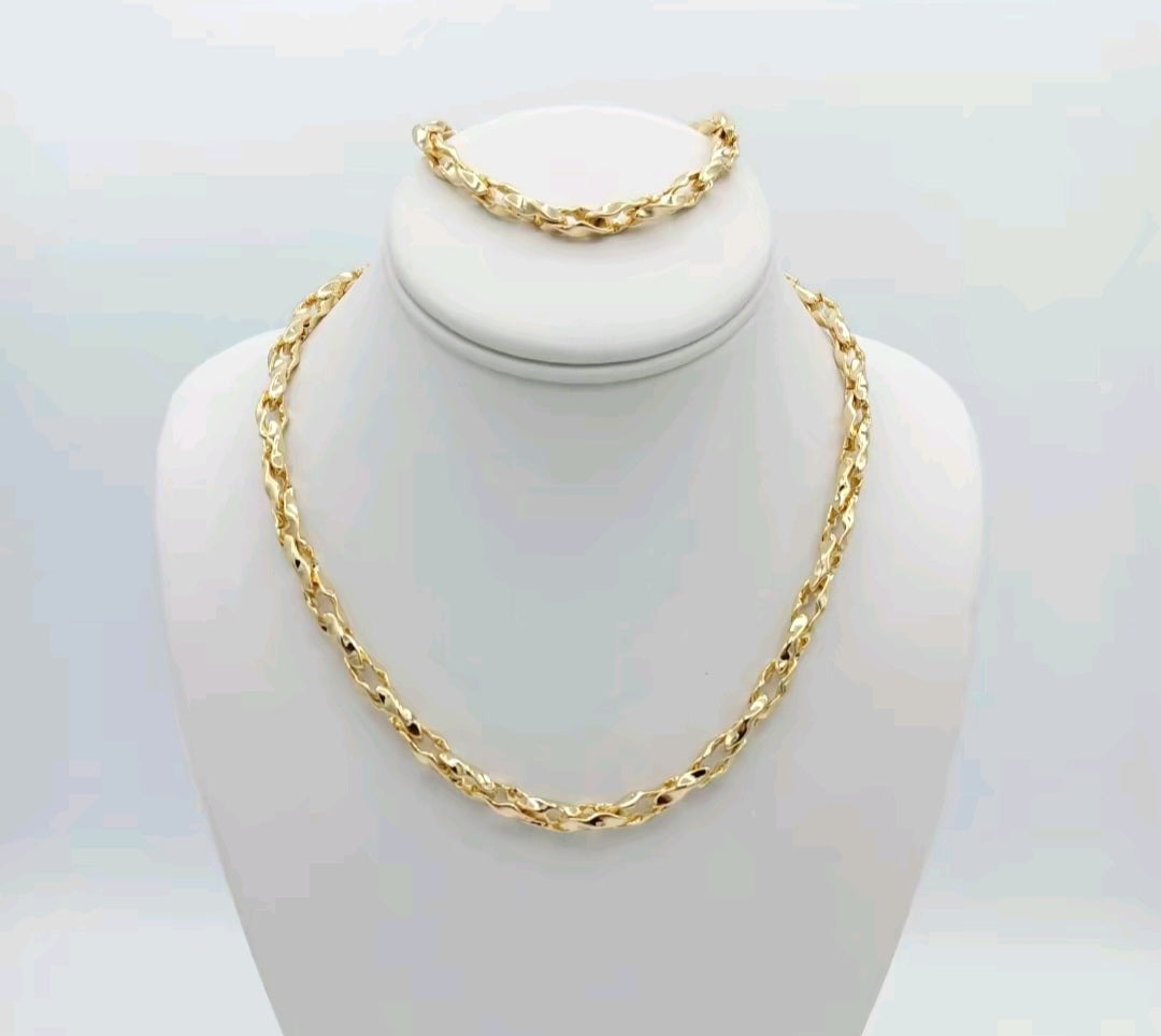 Beautiful necklace sets with bracelet