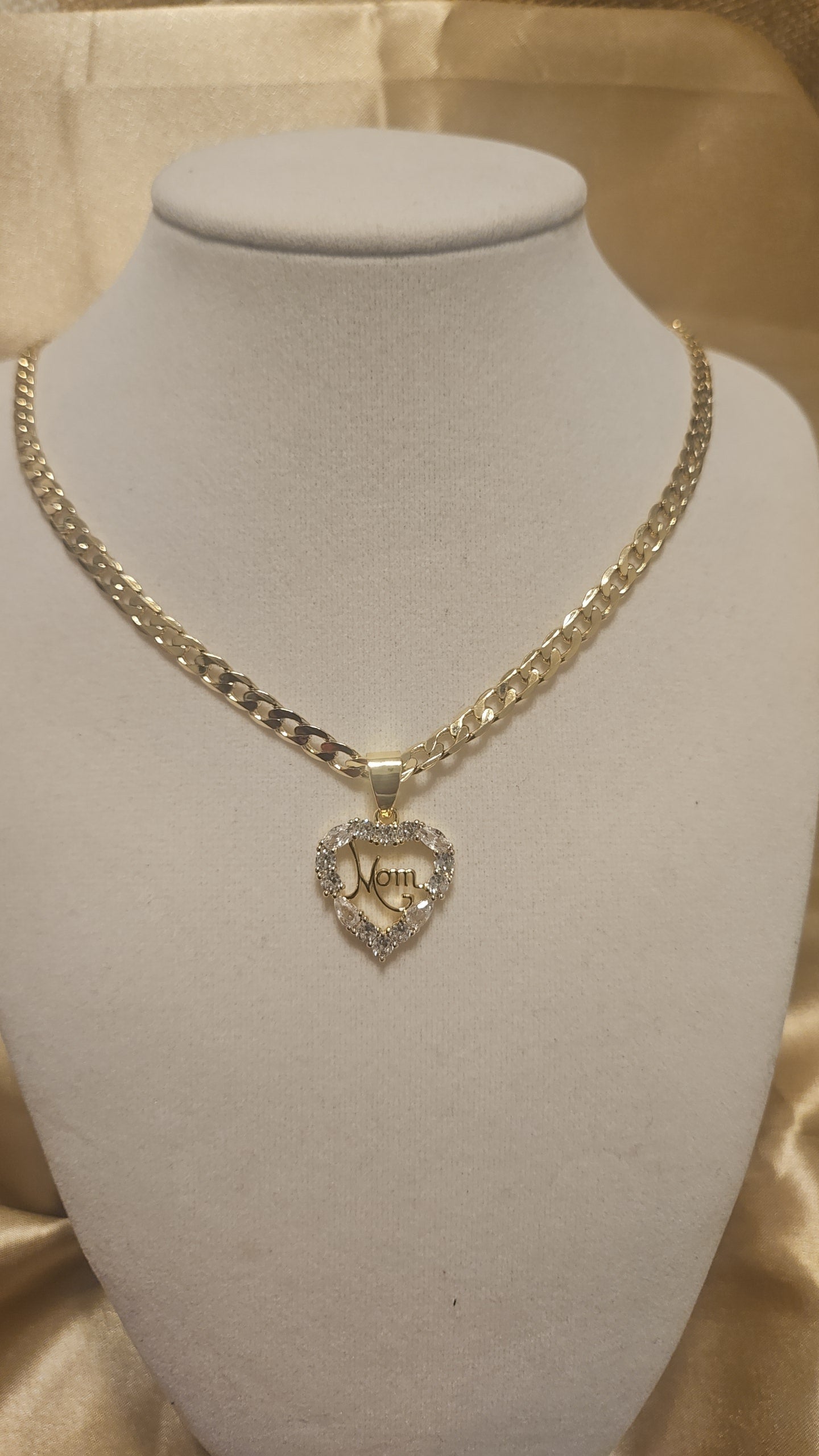 Cuban chain with heart pendant mom